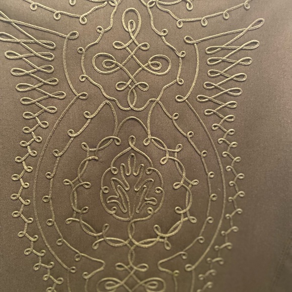 Vertigo Ladies Blazer.  Pre-Owned but never worn.  Large Eith back embroidered. - Picture 4 of 9